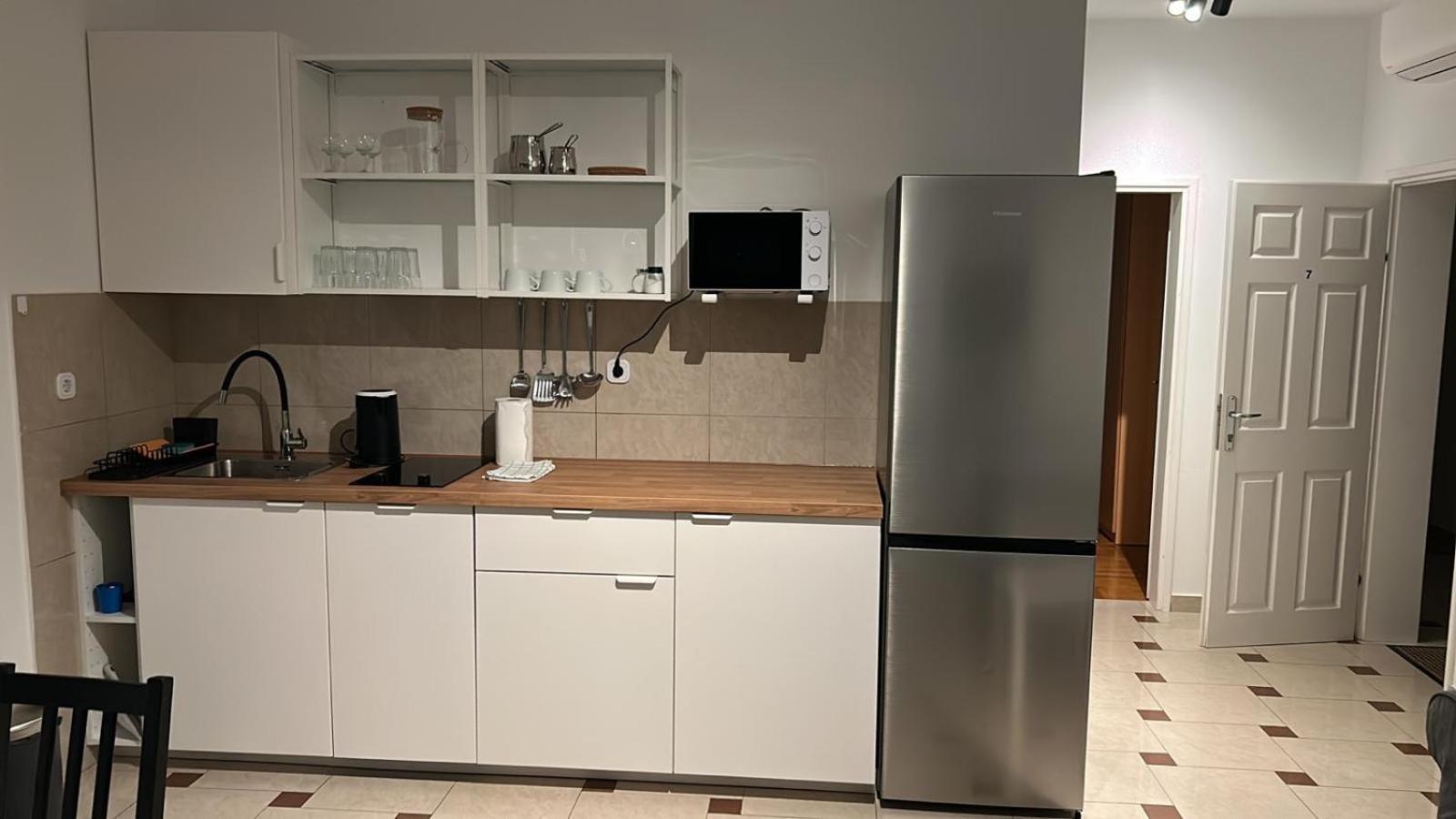 Oasis Blue Apartment Primosten Bagian luar foto